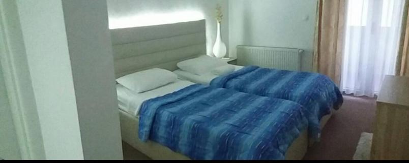 Prenociste Bis Hotel Prijepolje Buitenkant foto