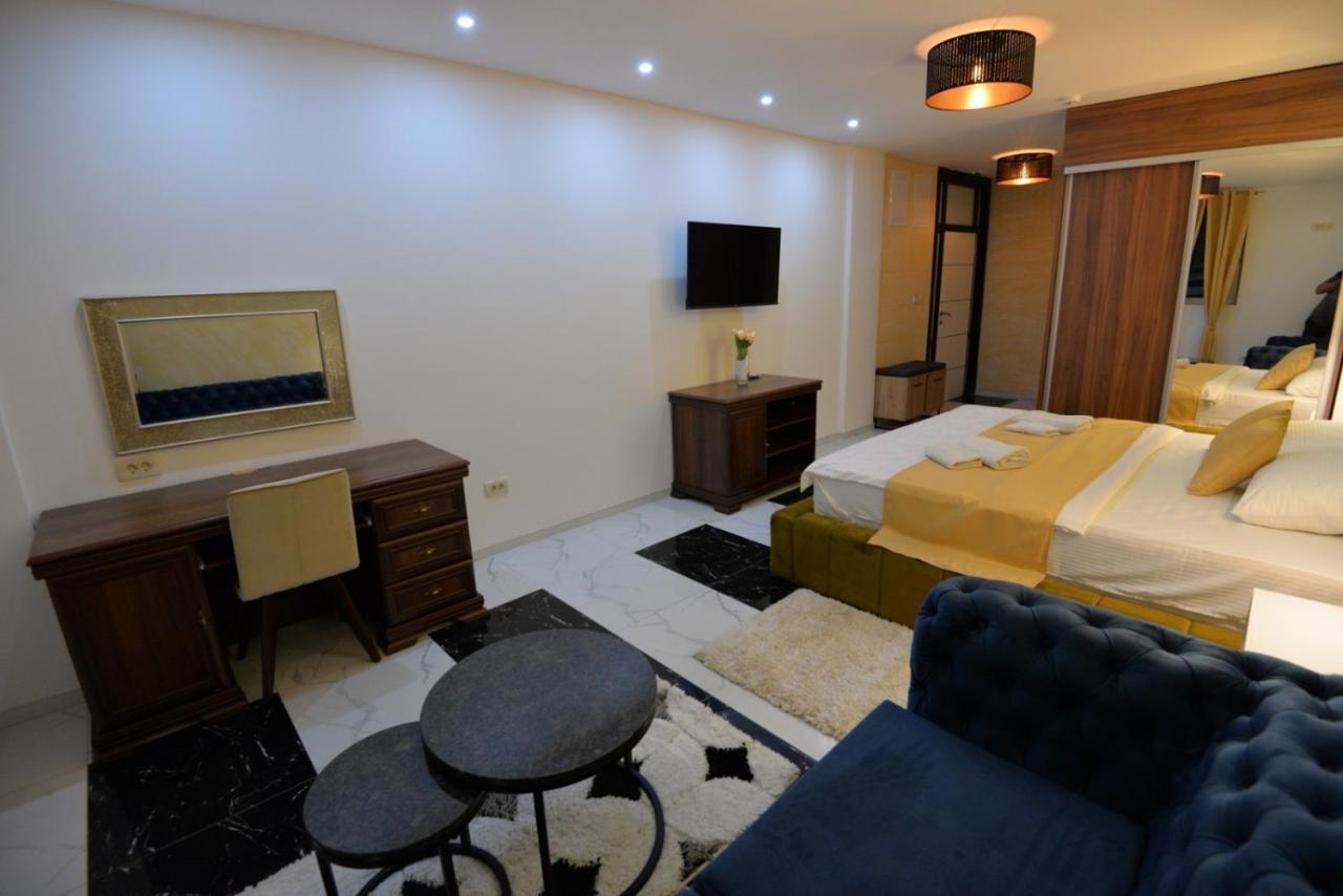 Prenociste Bis Hotel Prijepolje Buitenkant foto