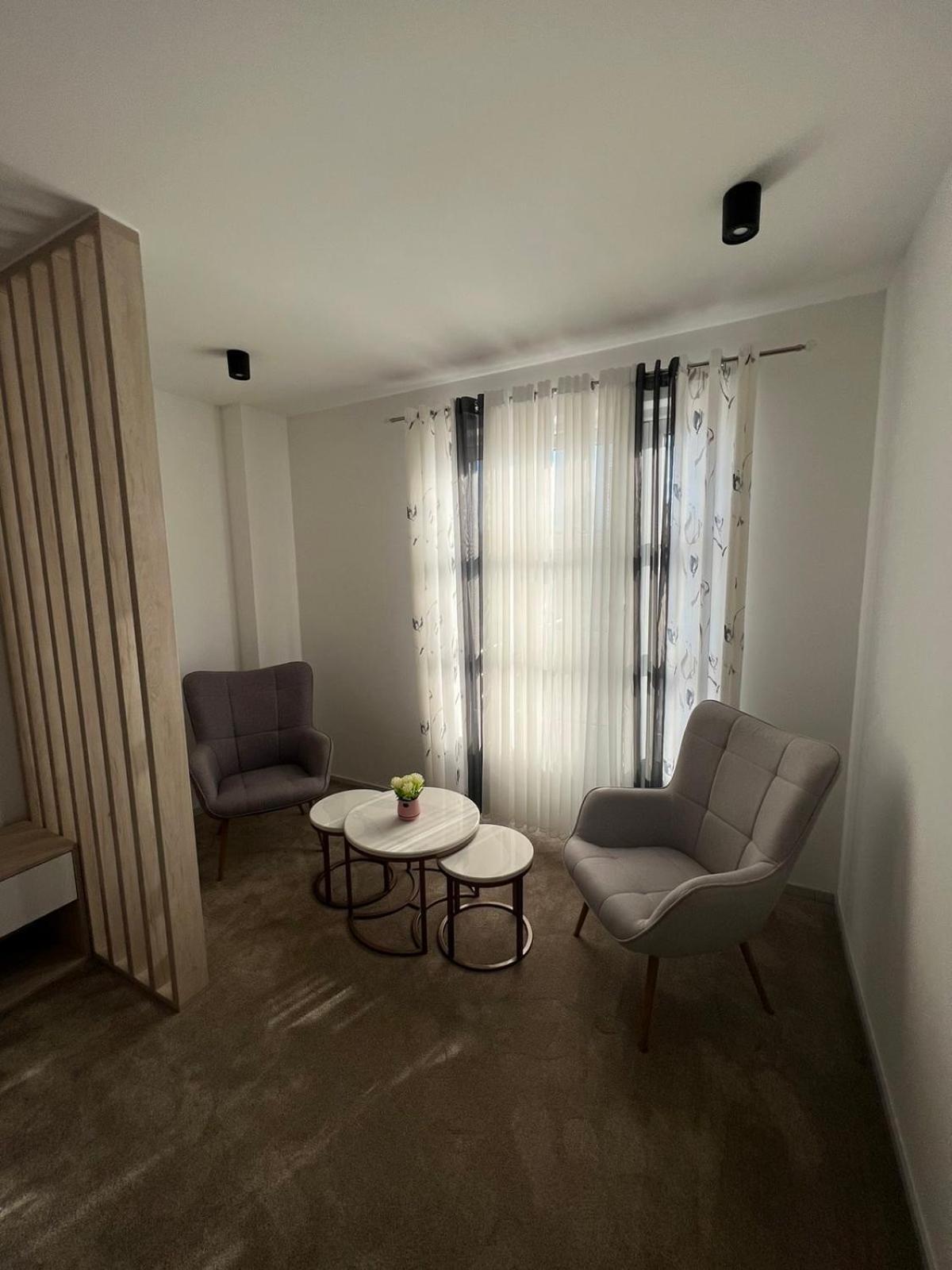Prenociste Bis Hotel Prijepolje Buitenkant foto