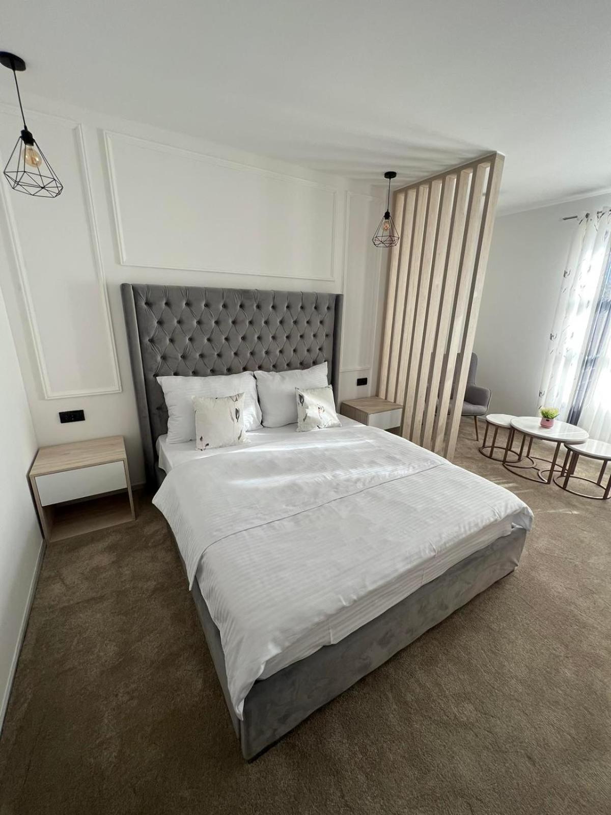 Prenociste Bis Hotel Prijepolje Buitenkant foto