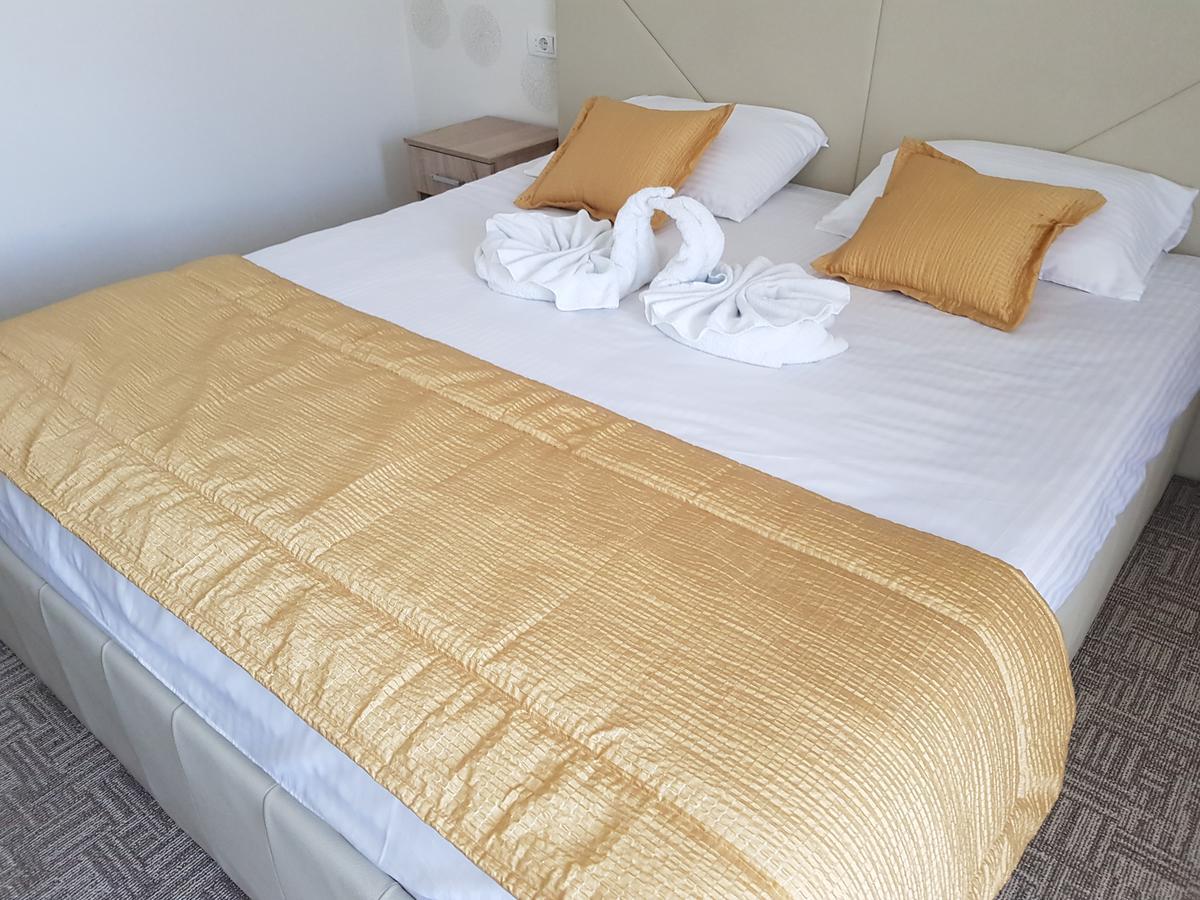 Prenociste Bis Hotel Prijepolje Buitenkant foto