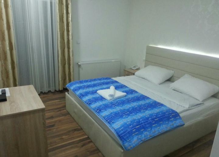Prenociste Bis Hotel Prijepolje Buitenkant foto